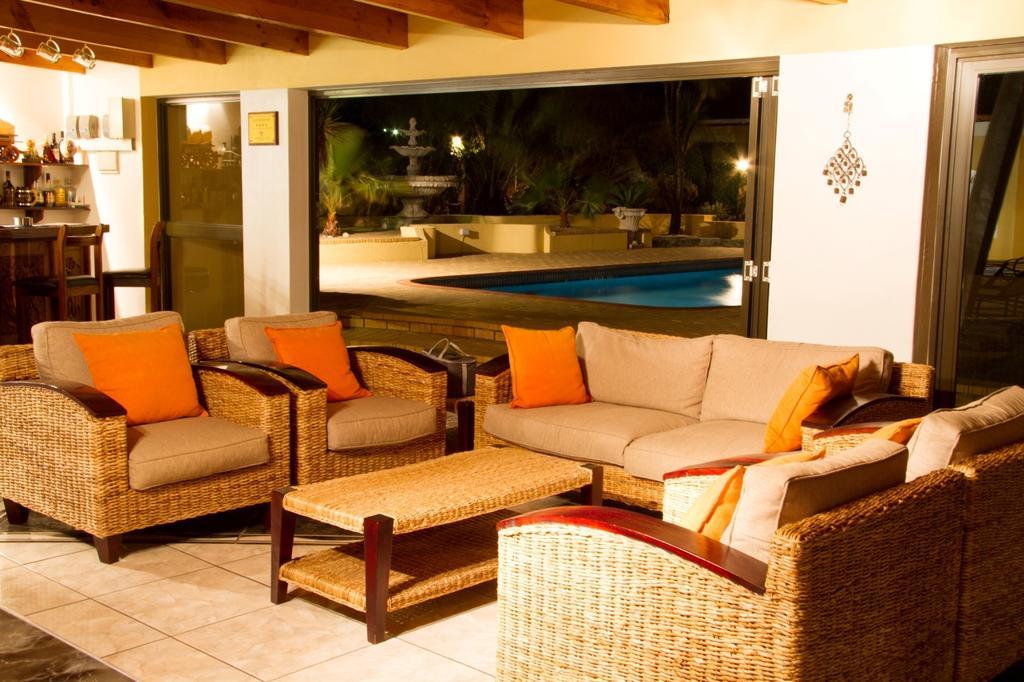 26 On Chamberlain Guest House كوينزتاون المظهر الخارجي الصورة