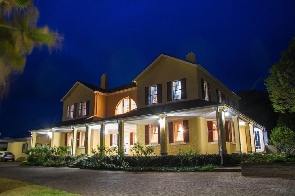 26 On Chamberlain Guest House كوينزتاون المظهر الخارجي الصورة